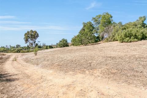 900 La Rueda #181-041-01-00, Vista, CA 92084 photo 9