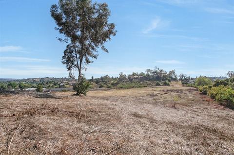 900 La Rueda #181-041-01-00, Vista, CA 92084 photo 8