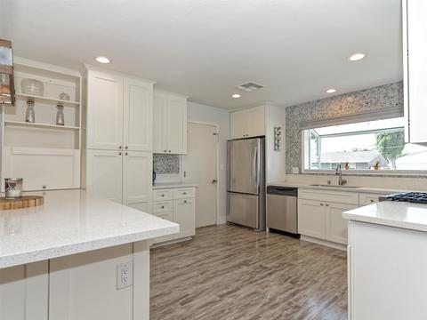 9758 Abbeywood Rd, Santee, CA 92071 photo 5