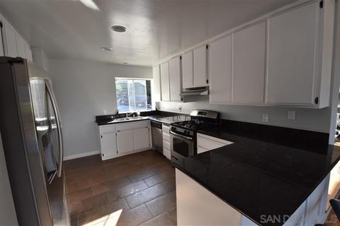 914 Luther Dr, Spring Valley, CA 91977 photo 5