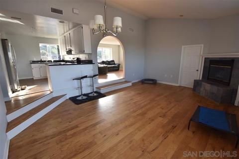 914 Luther Dr, Spring Valley, CA 91977 photo 3
