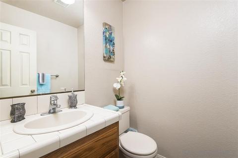 7974 Lemon Cir, La Mesa, CA 91941 photo 8