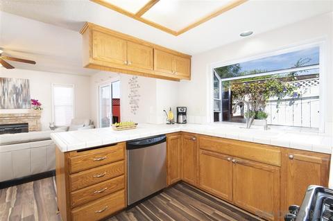 7974 Lemon Cir, La Mesa, CA 91941 photo 10