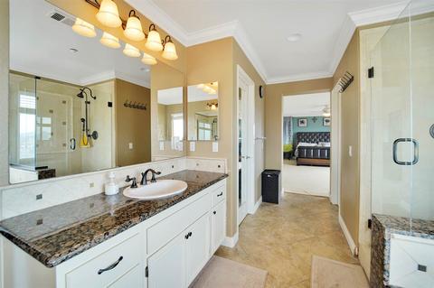 10394 Valley Waters Dr, Spring Valley, CA 91978 photo 16