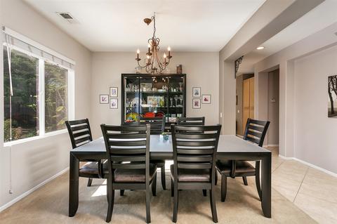 2308 Citron Pl, Escondido, CA 92027 photo 4
