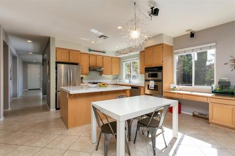 2308 Citron Pl, Escondido, CA 92027 photo 7