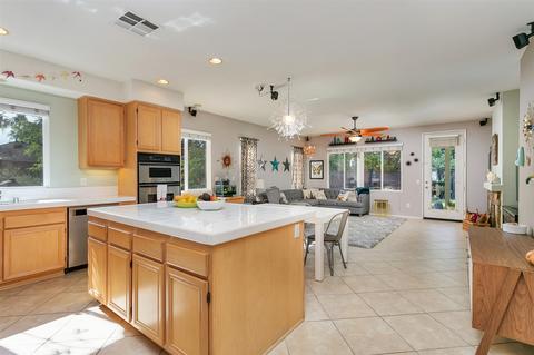 2308 Citron Pl, Escondido, CA 92027 photo 6