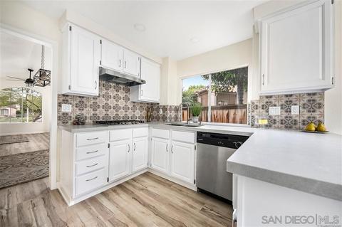 1314 Linsay Pl, Escondido, CA 92026 photo 3