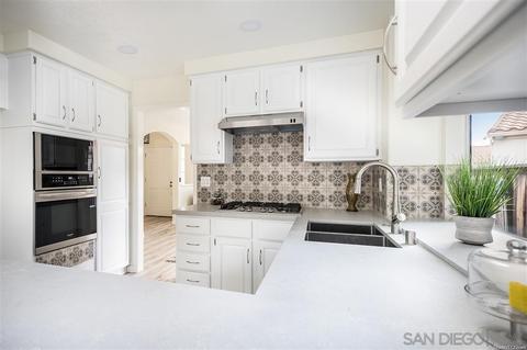 1314 Linsay Pl, Escondido, CA 92026 photo 2