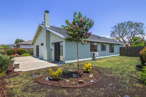 3517 Windsor Rd, Oceanside, CA 92056 photo 3