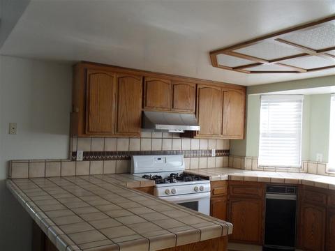 715 Hideaway Ter, Vista, CA 92081 photo 2