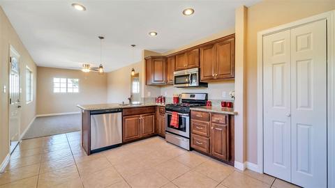 9461 Saint George St, Spring Valley, CA 91977 photo 3