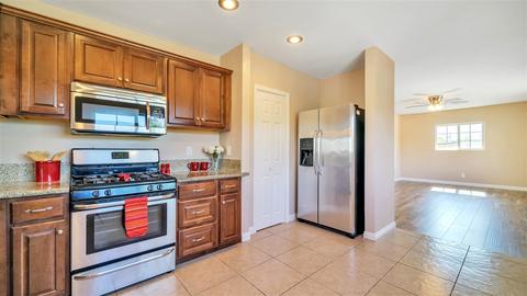 9461 Saint George St, Spring Valley, CA 91977 photo 2