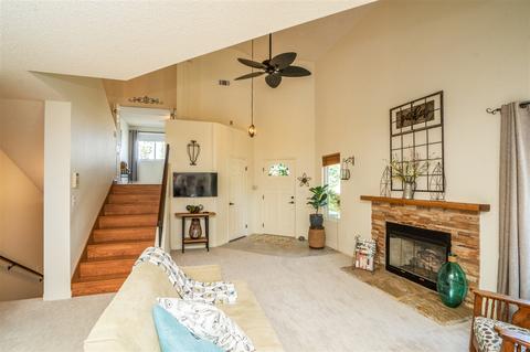 10501 Flora Azalea Ct, Santee, CA 92071 photo 4