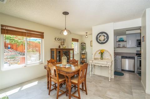 10501 Flora Azalea Ct, Santee, CA 92071 photo 6