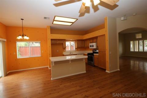 3932 Alipaz Ct, Oceanside, CA 92058 photo 8