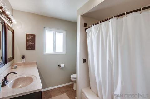 2055 Summit Dr, Escondido, CA 92025 photo 20