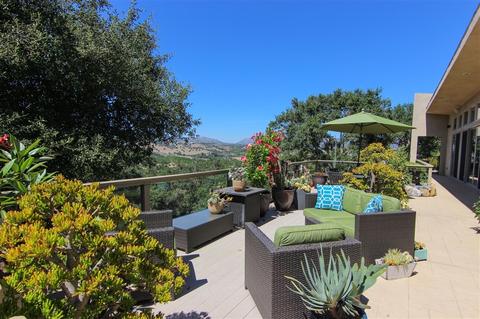 1562 Wilt Rd, Fallbrook, CA 92028 photo 3