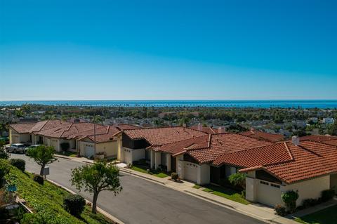 6759 Heath Ct, Carlsbad, CA 92011 photo 4