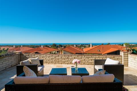 6759 Heath Ct, Carlsbad, CA 92011 photo 1
