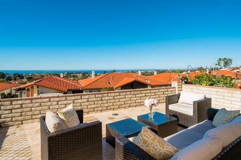 6759 Heath Ct, Carlsbad, CA 92011 photo 2