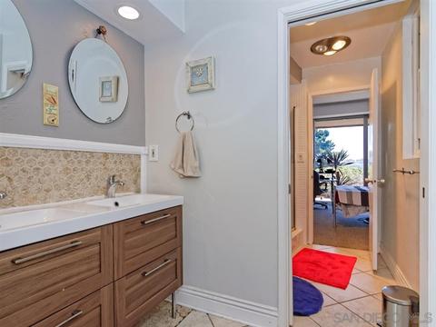 2330 Snead Dr, Oceanside, CA 92056 photo 17