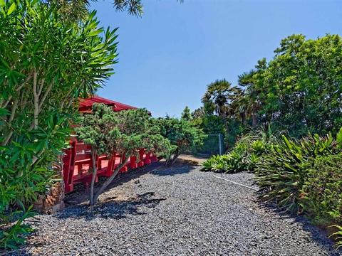 2330 Snead Dr, Oceanside, CA 92056 photo 2