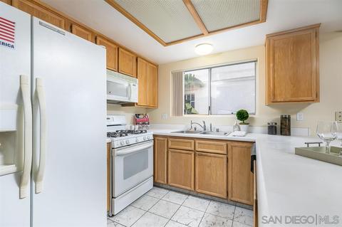 948 Emory St, Imperial Beach, CA 91932 photo 8