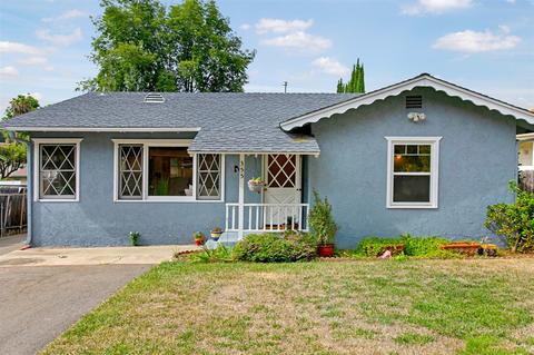 355 Beaumont Dr, Vista, CA 92084 photo 3