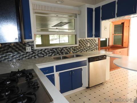 1687 N 2nd St, El Cajon, CA 92021 photo 9