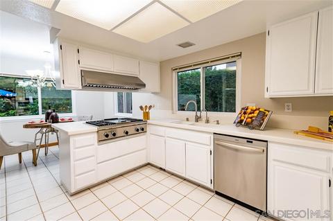 3409 Lomas Serenas Dr, Escondido, CA 92029 photo 14