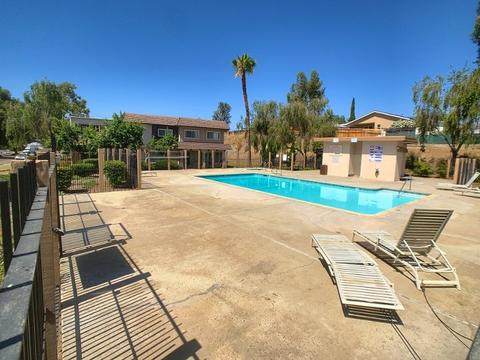 9436 Carlton Oaks Dr UNIT a, Santee, CA 92071 photo 14