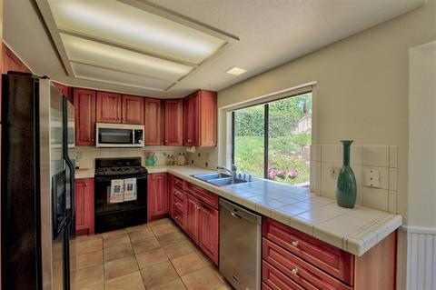 7014 Ivy St, Carlsbad, CA 92011 photo 9