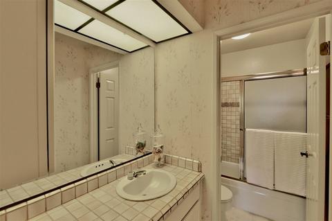 7014 Ivy St, Carlsbad, CA 92011 photo 17