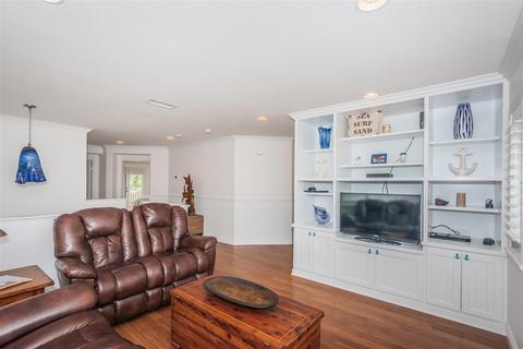 6925 Catamaran, Carlsbad, CA 92011 photo 16