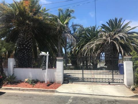 913 Hillcrest Pl, Oceanside, CA 92058 photo 2