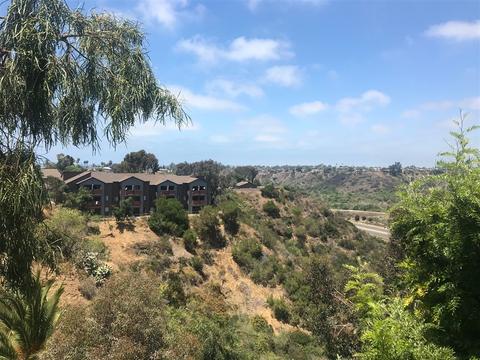 913 Hillcrest Pl, Oceanside, CA 92058 photo 1