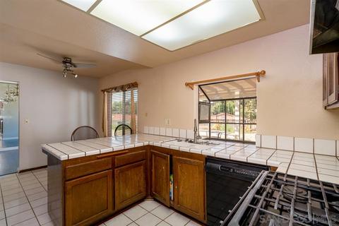 1663 Point Sur Ct, Chula Vista, CA 91911 photo 8