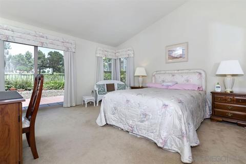 2572 Magellan Ln, Vista, CA 92081 photo 15