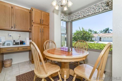 2572 Magellan Ln, Vista, CA 92081 photo 6