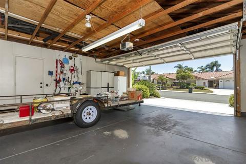 2572 Magellan Ln, Vista, CA 92081 photo 25