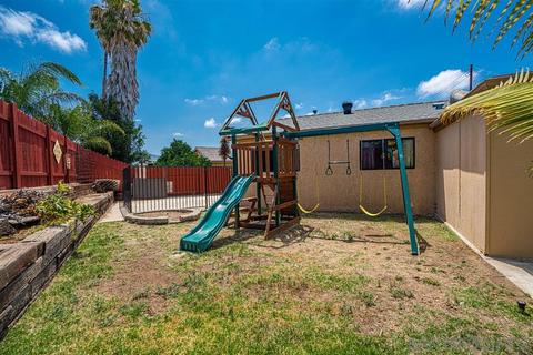 8916 Jana Ct, Spring Valley, CA 91977 photo 17