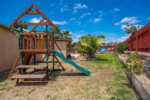 8916 Jana Ct, Spring Valley, CA 91977 photo 18