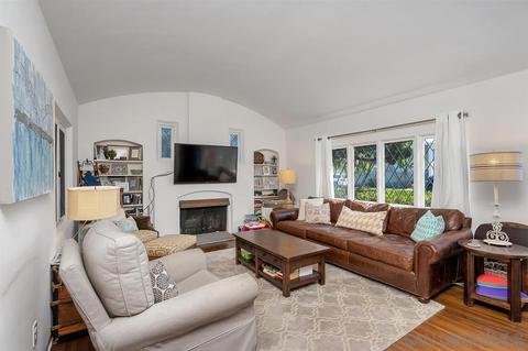611 10th St, Coronado, CA 92118 photo 3