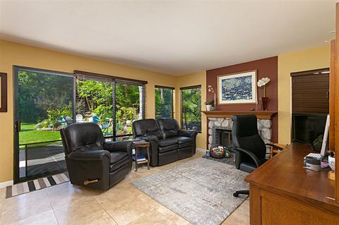 1611 Corte Verano, Oceanside, CA 92056 photo 3