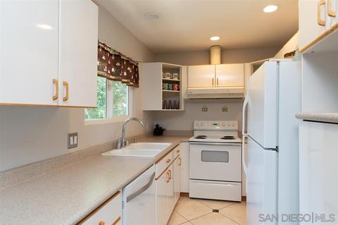 326 Graves Ct, El Cajon, CA 92021 photo 7