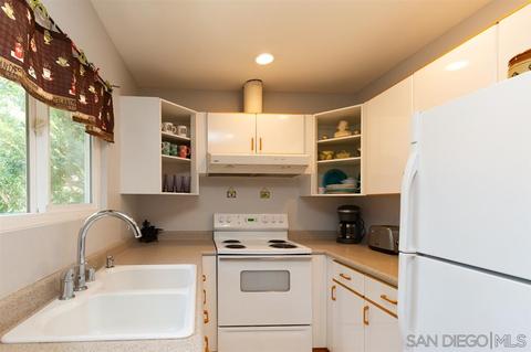 326 Graves Ct, El Cajon, CA 92021 photo 6