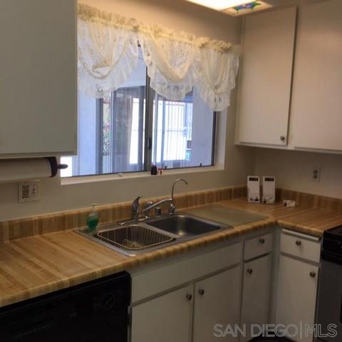 1368 Panorama Ridge Rd, Oceanside, CA 92056 photo 6