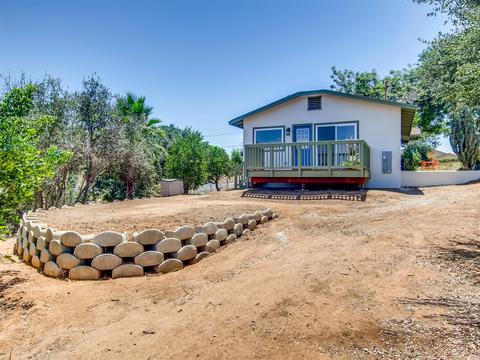 631 W Alvarado St, Fallbrook, CA 92028 photo 22