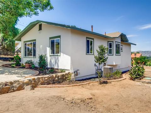 631 W Alvarado St, Fallbrook, CA 92028 photo 20